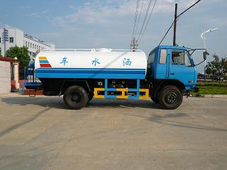 东风EQ1121GKJ型洒水车