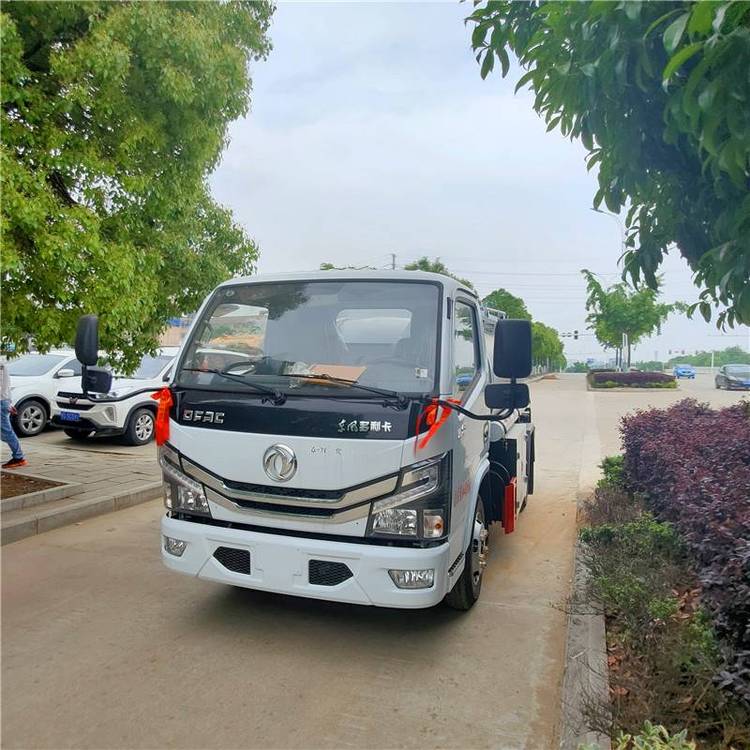 藍(lán)牌供液車普貨5噸加油車凈水劑減水劑運(yùn)輸車