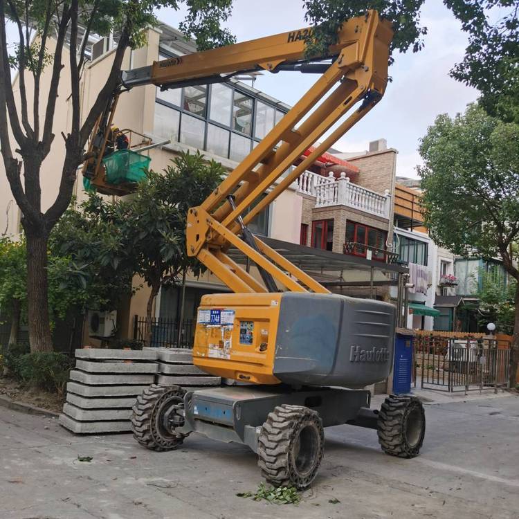 出租电动升降车高空车移动高空作业车租赁出售