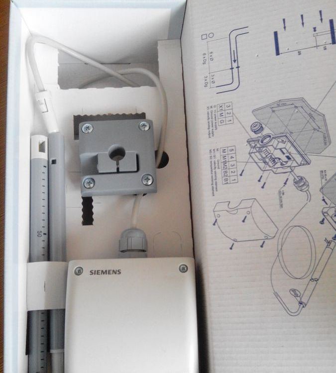 QVM62.1-HE西门子风管道风速仪传感器24V三线0-10V\/4-20mA