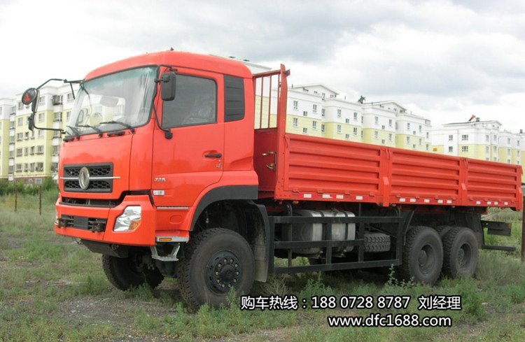 东风山区运输的六驱越野载货车6x6驱动沙漠运输卡车