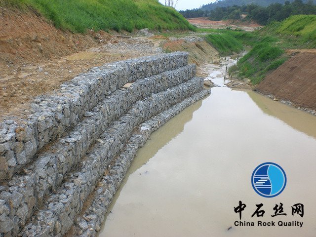 河道防洪工程9×9cm宾格网箱基础护脚宾格网护垫坡面防护