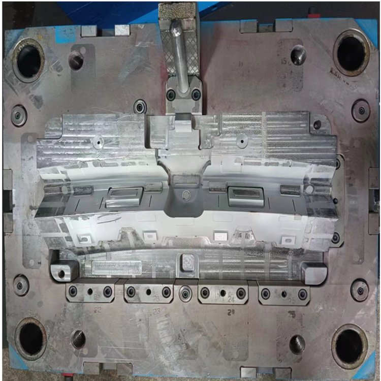 旭邦后保险杠摄像头罩模具生产技术成熟精密铝压铸模具制造