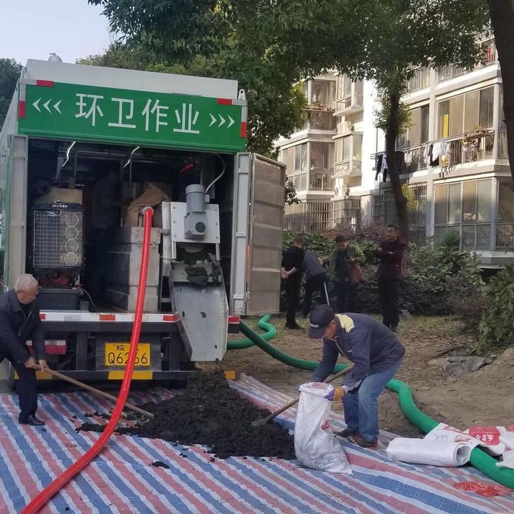 臺灣智能吸糞車出清水吸污車介紹