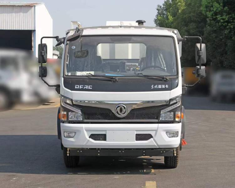 东风瑞福卡F7洗扫车8立方城市道路清扫车8吨吸尘扫地冲洗一体车