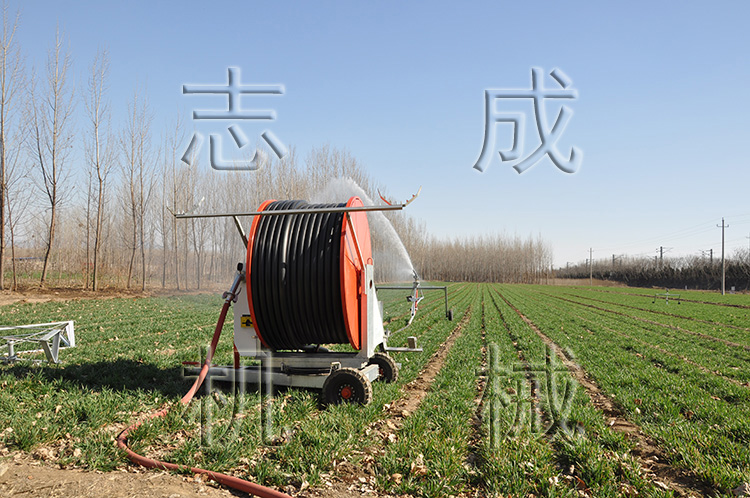 農用小型噴灌機 農田移動式噴灌滴灌機 草坪灑水機 卷盤式噴灌機