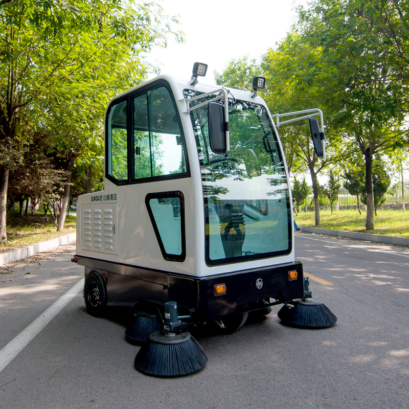 山西小林牌XLS-1900全封闭电动扫地车落叶粉尘清扫道路保洁设备