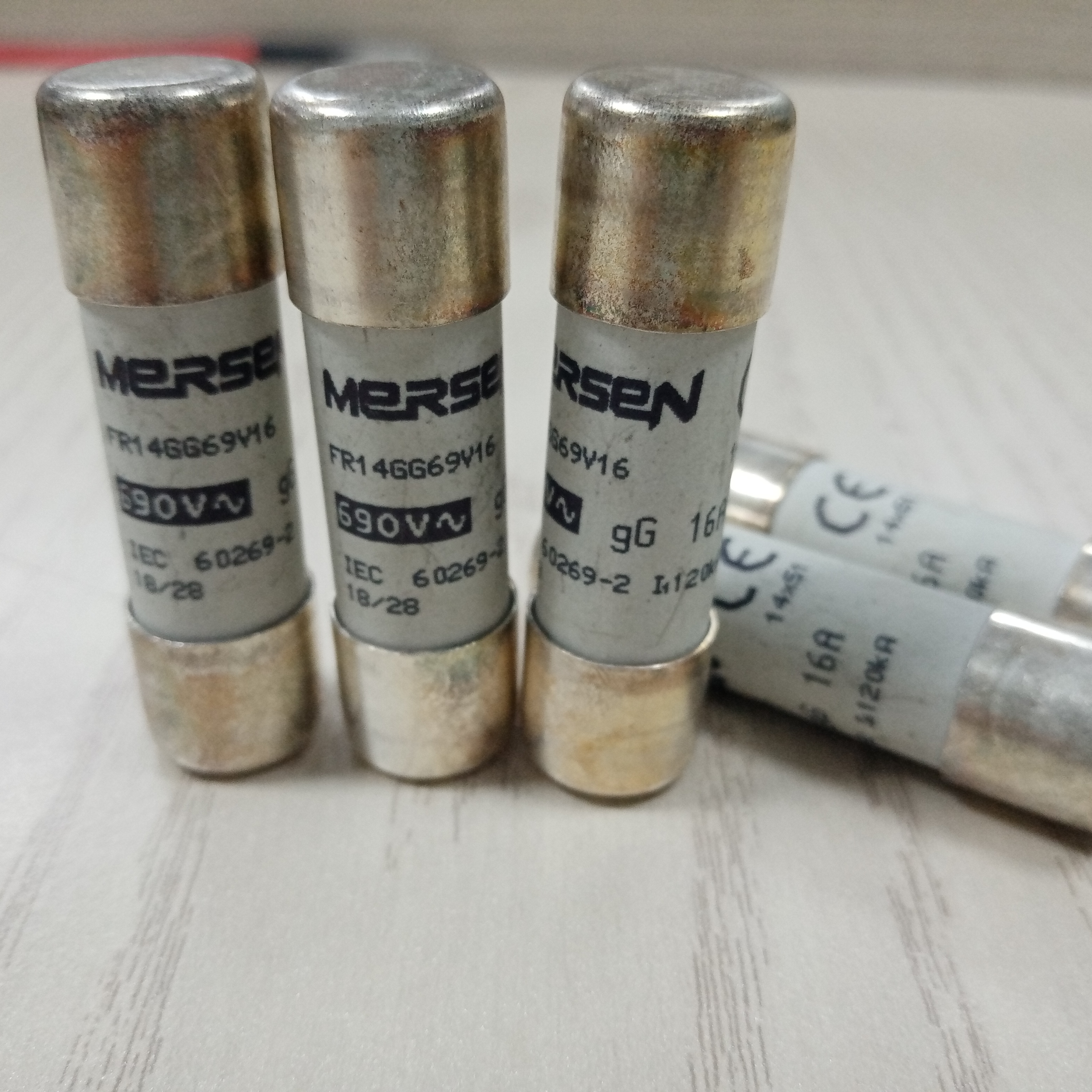 法國MERSEN熔斷器FR14GG69V40 690V 40A 14*51mm進口陶瓷熔芯保險管