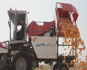 2013 Latest Corn Combine Harvester 4yz-3A