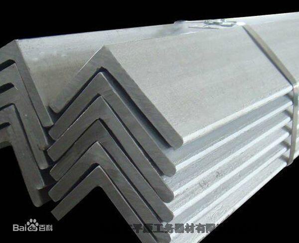 机车专用扁钢10*35耐磨条扁钢高强度优质材料革新轨道交通建设