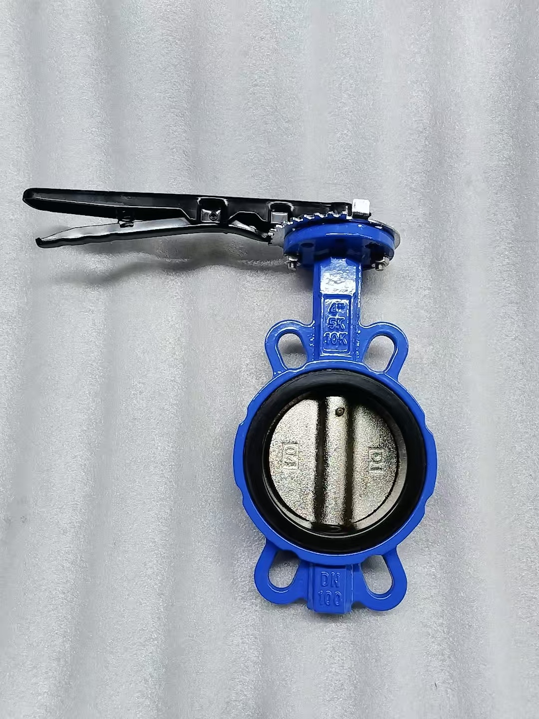 议价D71X铸铁手柄对夹蝶阀手动式铸铁阀门源头厂家可安阀门厂规格齐全量大价优