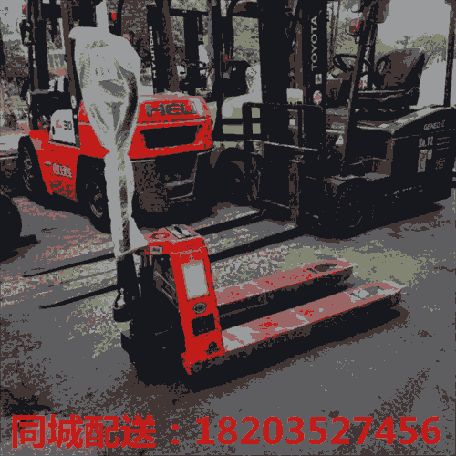 新聞#河南安陽(yáng) 3噸新能源電動(dòng)叉車搬運(yùn)車2噸座駕式電動(dòng)叉車 甘肅定西