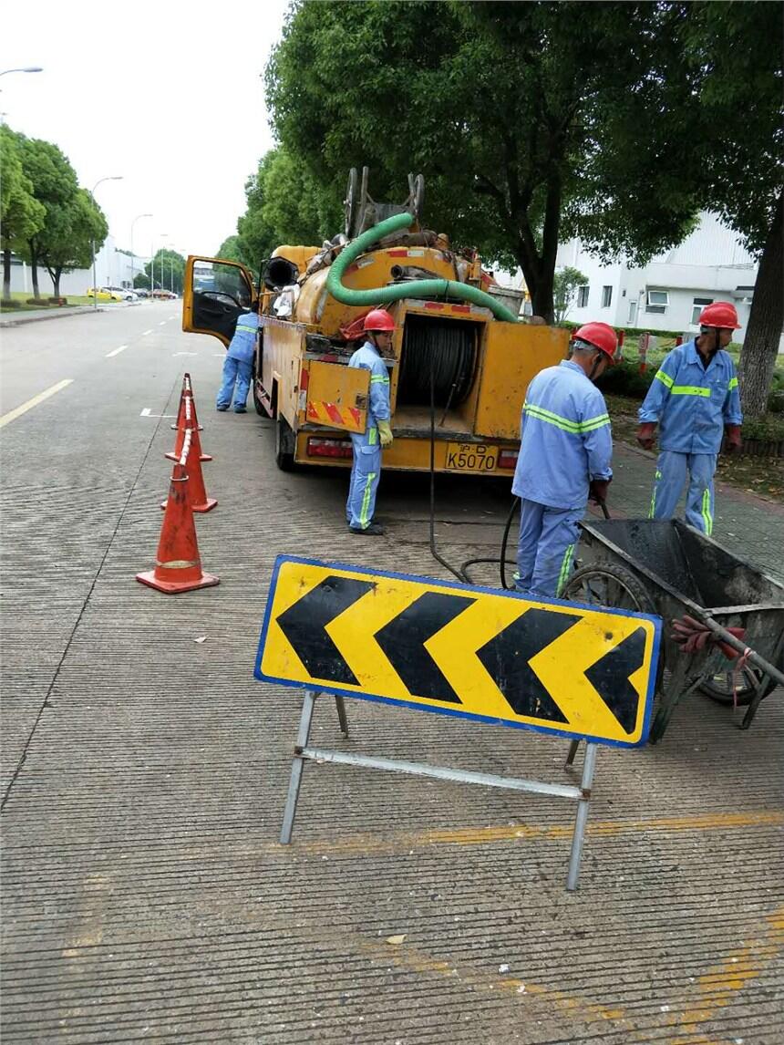 闵行区马桶堵塞疏通拆装脸盆疏通水池地漏下水道