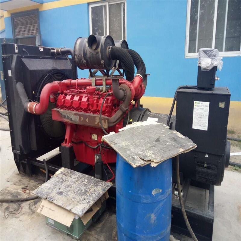 出租大型發(fā)電機(jī)各種型號(hào)發(fā)電機(jī)發(fā)電車專業(yè)租賃服務(wù)