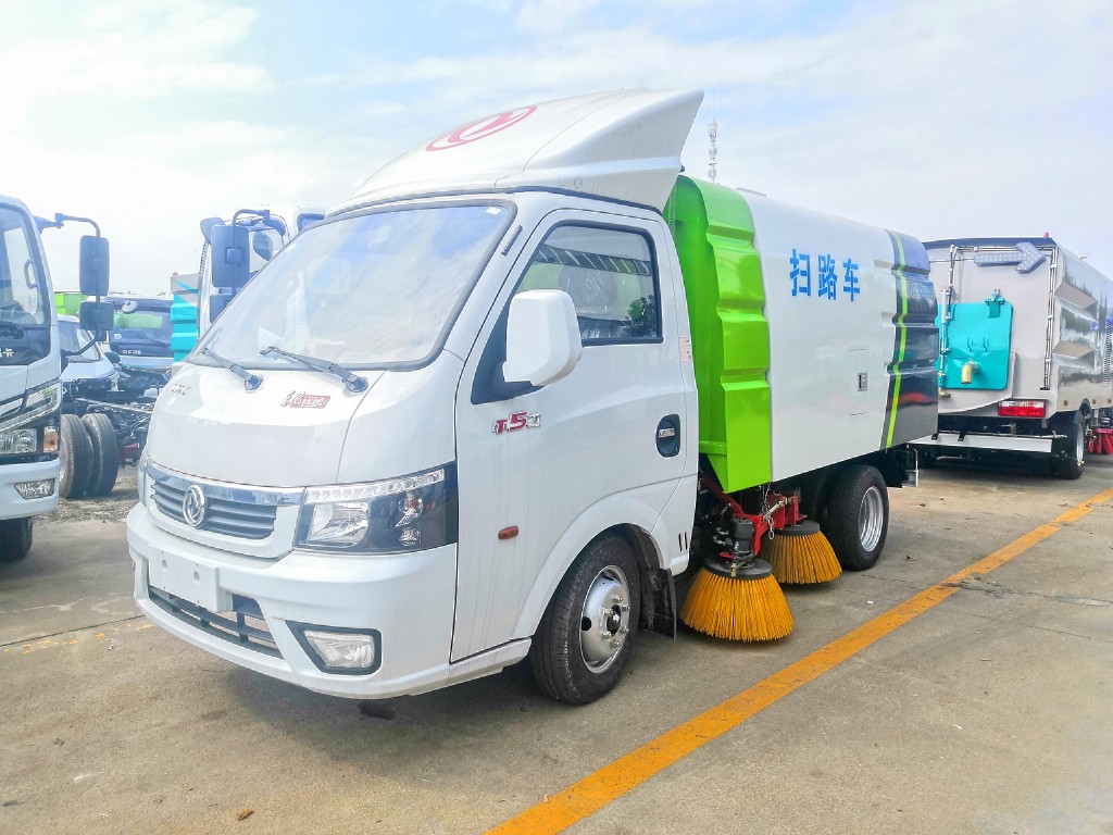 东风145型水罐消防车出口价格
