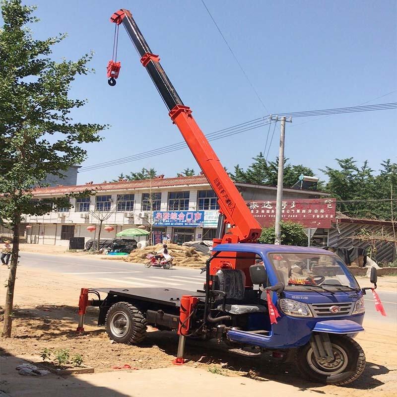 三马车背背吊 吊寿材三轮随车吊 五征改装三轮随车吊