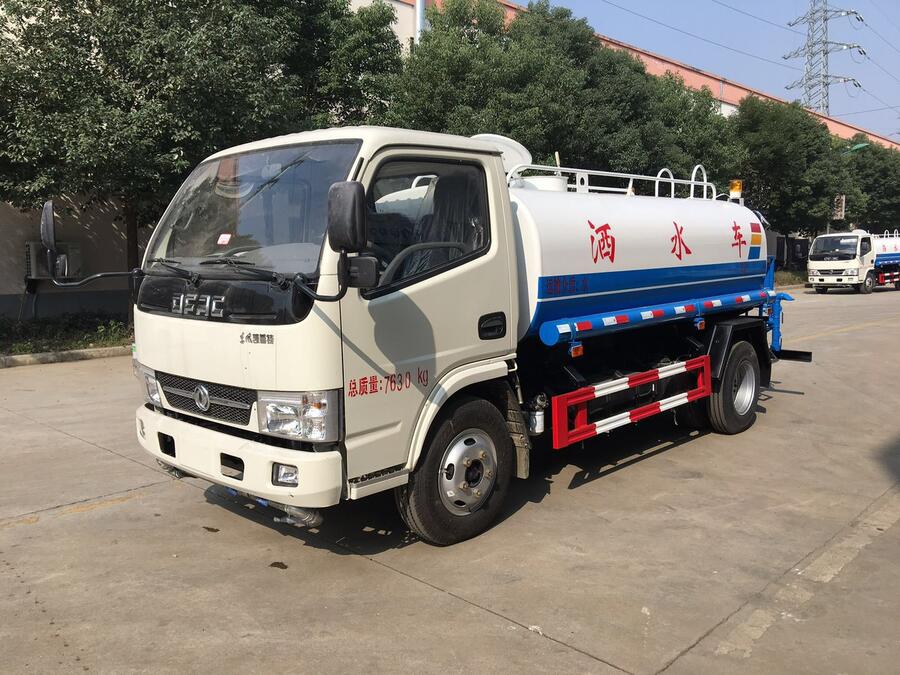 东风小多利卡5方洒水车，解放，洒水车，运水车，