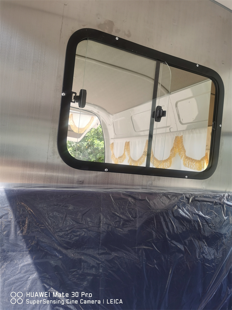 福田殡仪车隔断窗全车窗帘