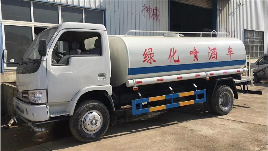 东风洒水车 园林绿化洒水车 价格便宜