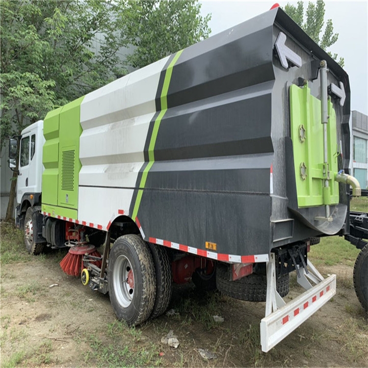 通州小型藍(lán)牌吸糞車廠家現(xiàn)車