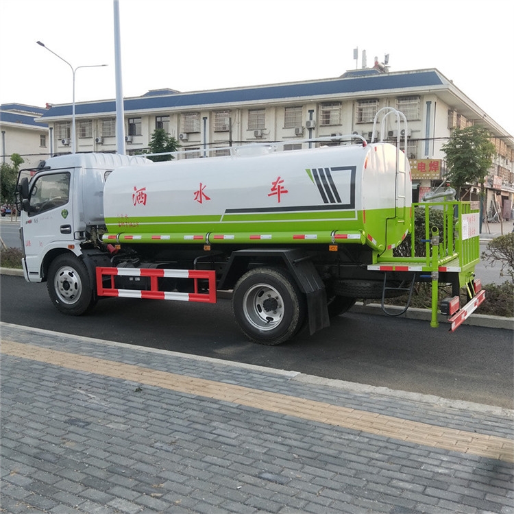 石景山東風(fēng)清洗吸污車現(xiàn)車銷售