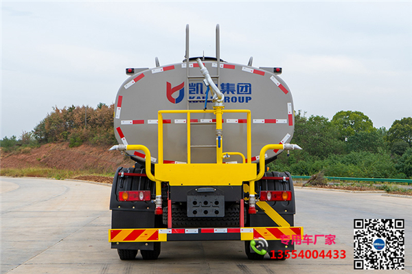 12方灑水車_東風灑水車廠家報價_新能源灑水車油費一個月多少廠家報價