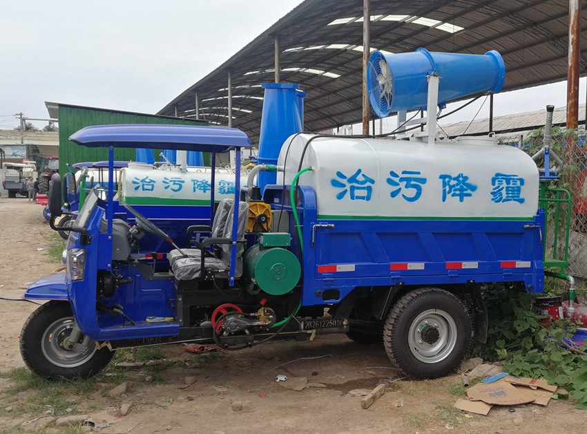 西安三轮洒水车,三轮车洒水车,3吨三轮洒水车,2吨三轮洒水车建筑工地园林绿化专用