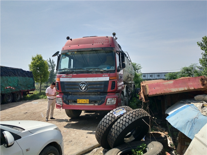 广东省惠州重汽豪沃二托三13米半挂车拖挂车