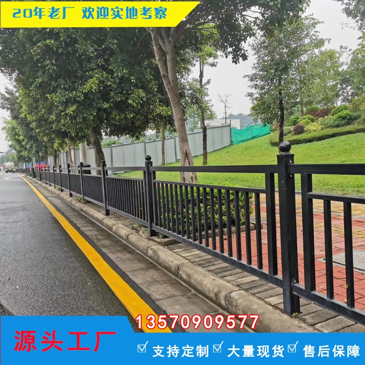 热镀锌钢管焊接道路护栏 湛江人行道栏杆 市政铁艺护栏