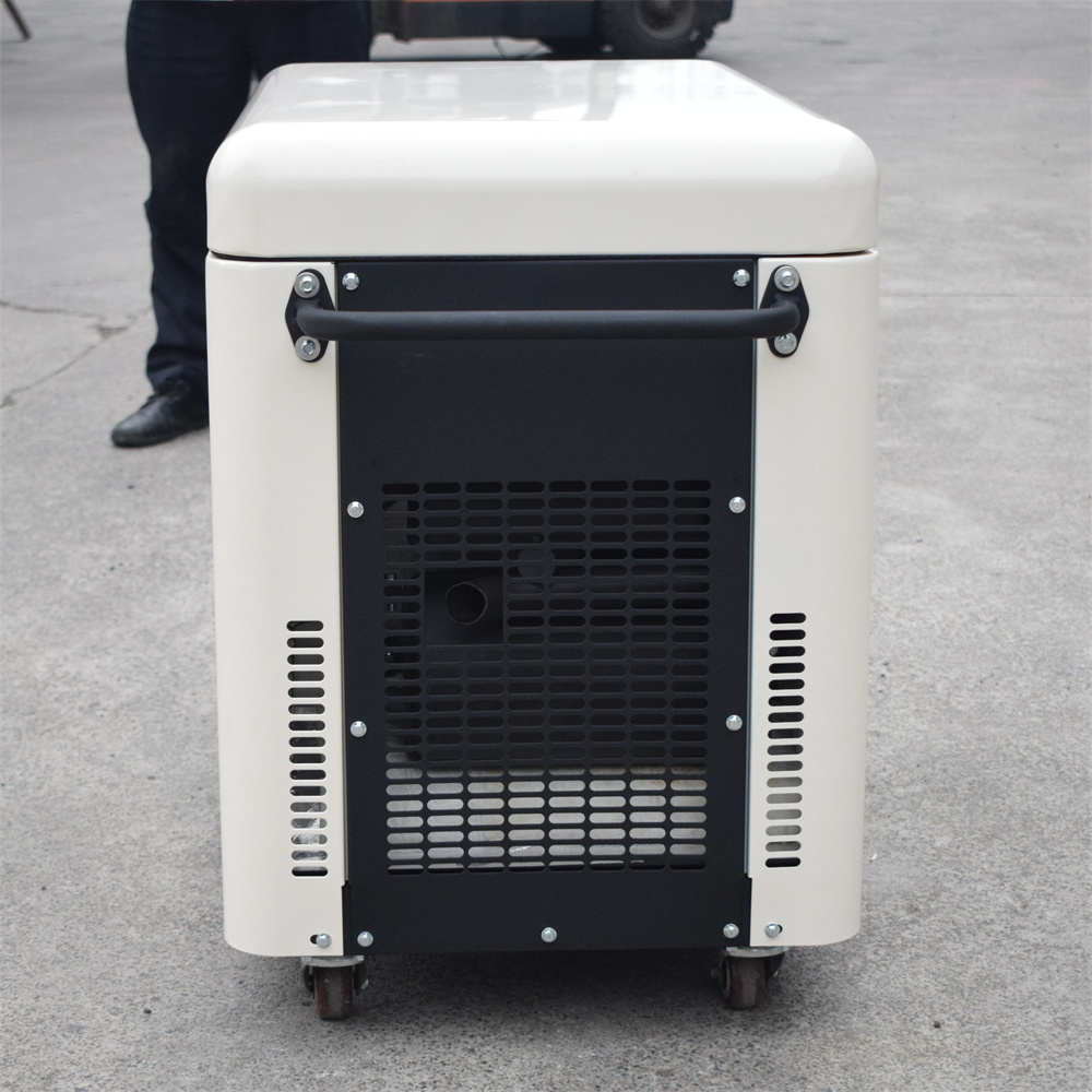 5kw low noise gasoline generator 5kva silent gasoline generator pictures & photos