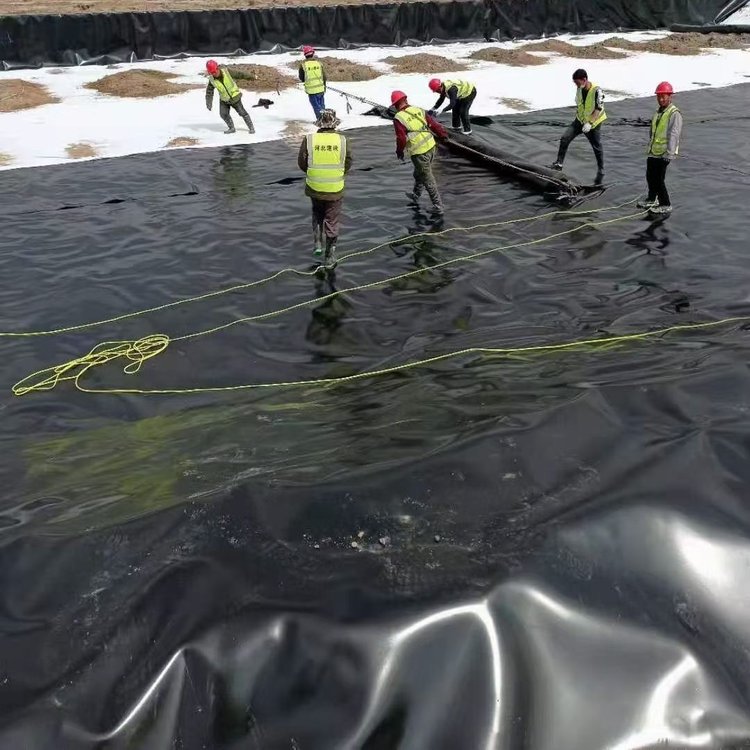 新材料免费寄样抗撕裂研发团队HDPE土工膜蓄水池水库垃圾填埋场