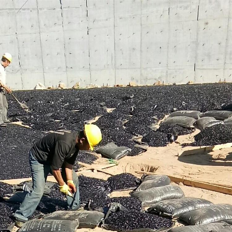 沥青砂防腐罐底30号沥青砂细粒式冷铺料施工简单