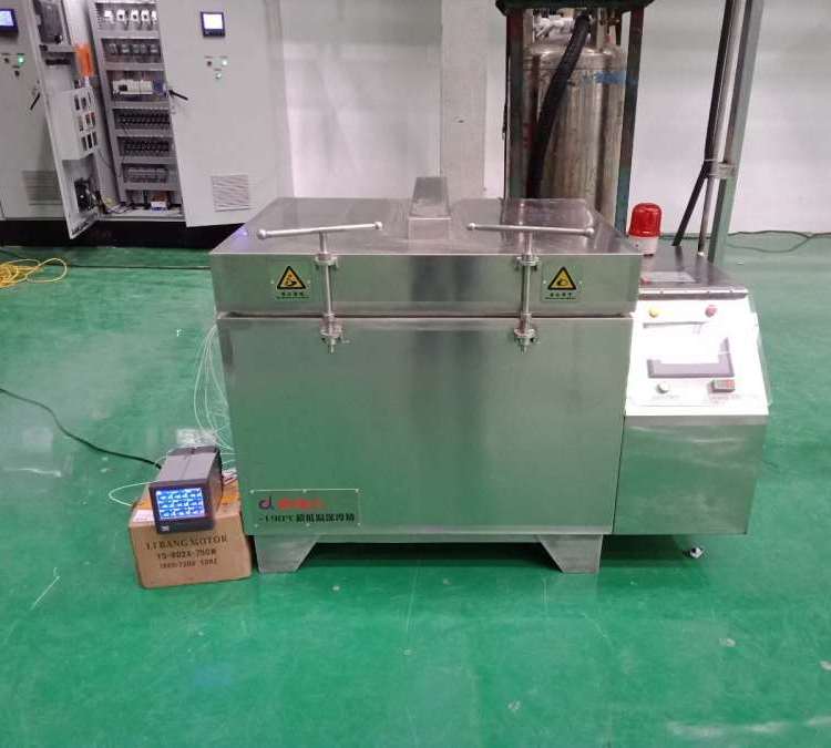 模具深冷箱深冷处理德捷力深冷设备深冷箱价格